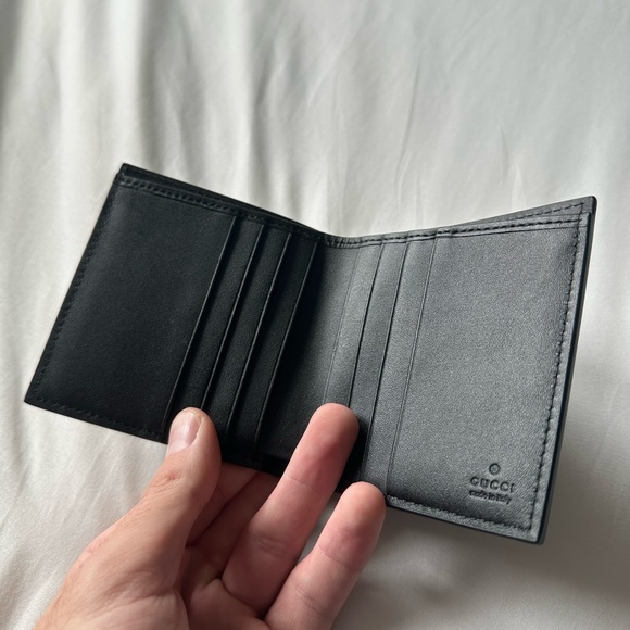 AUTHENTIC Gucci Wallet - Picture 2 of 2
